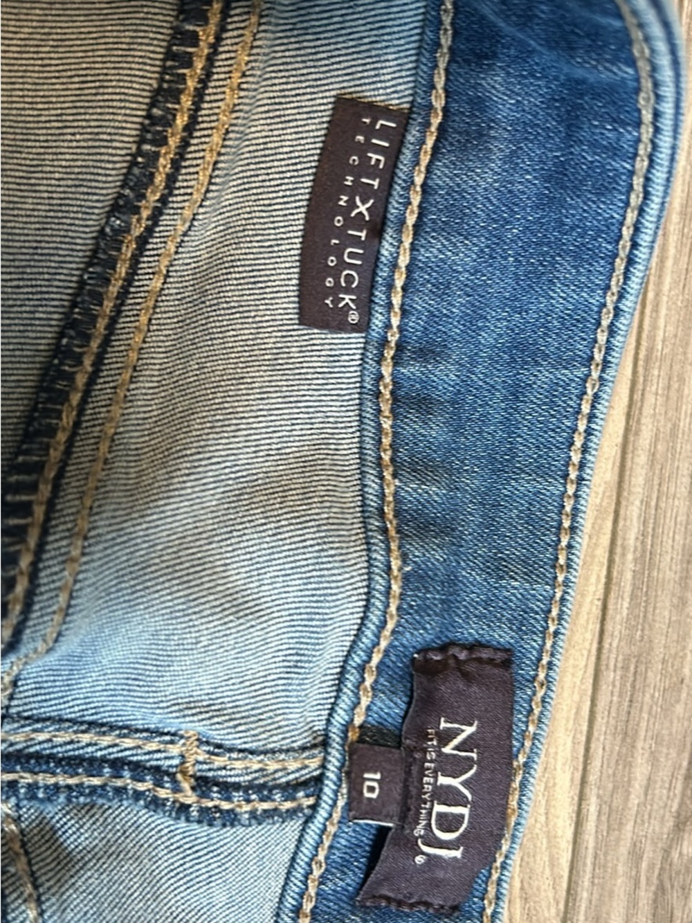 NYDJ Boot Cut Jeans in Medium Blue Wash - Picture 2 of 2